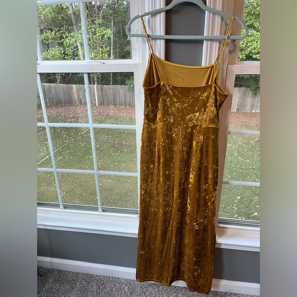 Saylor Draped Velvet Midi Dress - Picture 9 of 10